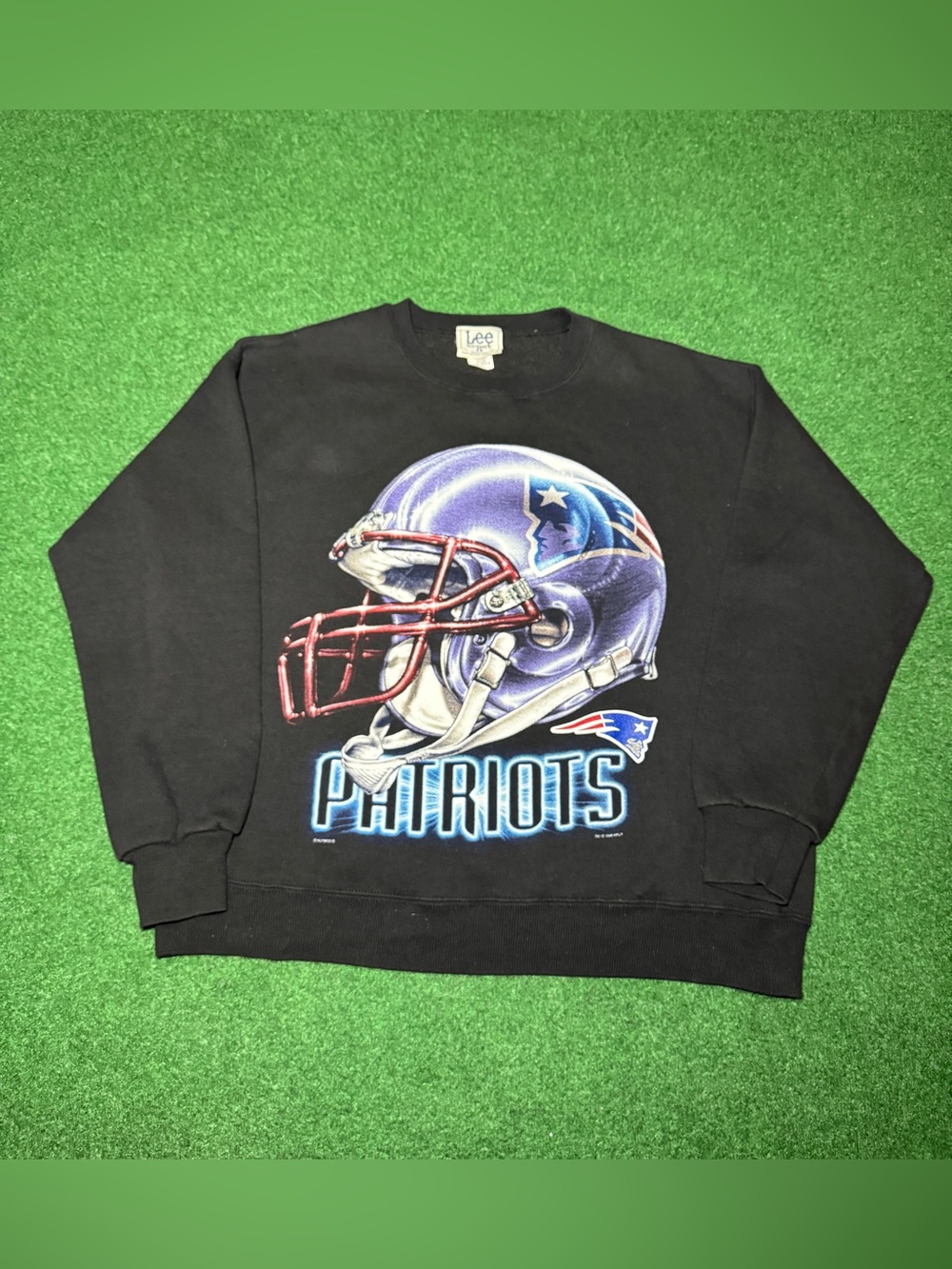 Patriots Vintage Sweatshirt Large 90s New England Football NFL Black Graphic